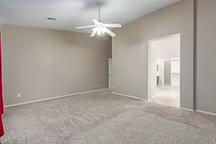 2206 W Fawn Dr, Phoenix, AZ 85041 - Photo 16