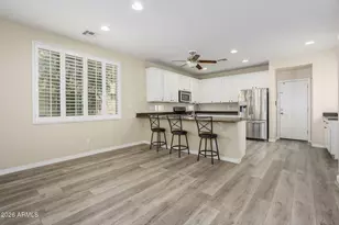 16060 W Mercer Ln, Surprise, AZ 85379 - Photo 14