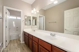 16060 W Mercer Ln, Surprise, AZ 85379 - Photo 20