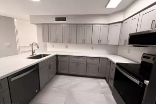 4548 E Shomi St, Phoenix, AZ 85044 - Photo 6