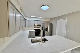 4548 E Shomi St, Phoenix, AZ 85044 - Photo 4