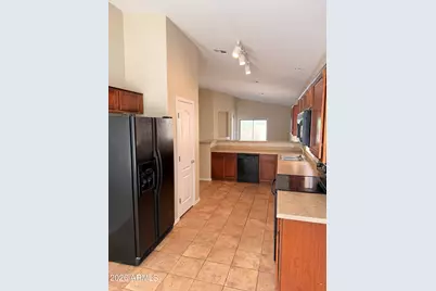18518 N 20th Place, Phoenix, AZ 85022 - Photo 4