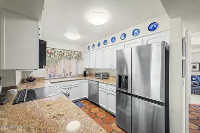 1801 E Winter Drive, Phoenix, AZ 85020 - Photo 8