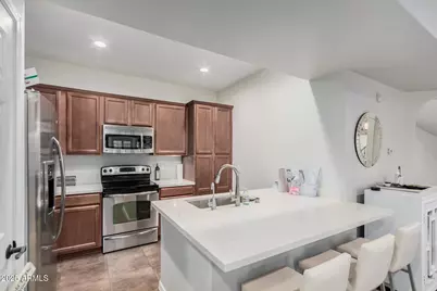 3935 E Rough Rider Road #Unit 1029, Phoenix, AZ 85050 - Photo 2