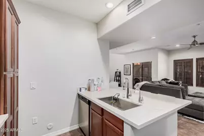 3935 E Rough Rider Road #Unit 1029, Phoenix, AZ 85050 - Photo 8