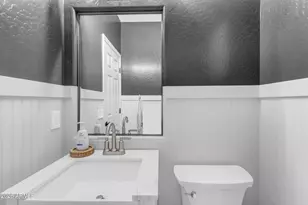3076 E Vallejo Dr, Gilbert, AZ 85298 - Photo 22