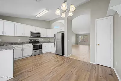 8430 W Cora Lane, Phoenix, AZ 85037 - Photo 8