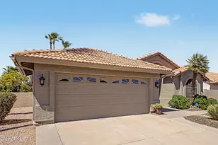 10532 E Coopers Hawk Dr, Sun Lakes, AZ 85248 - Photo 4