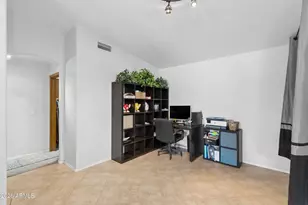 2637 E Carla Vista Dr, Gilbert, AZ 85295 - Photo 14