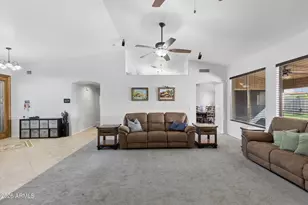 2637 E Carla Vista Dr, Gilbert, AZ 85295 - Photo 18