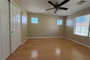 3950 W Roundabout Cir, Chandler, AZ 85226 - Photo 6