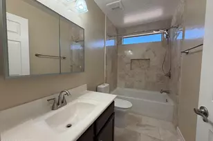 3950 W Roundabout Cir, Chandler, AZ 85226 - Photo 12