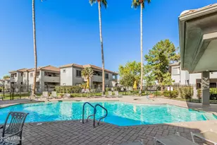 7401 W Arrowhead Clubhouse Dr, Glendale, AZ 85308 - Photo 18