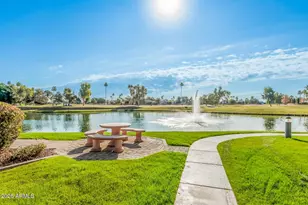7401 W Arrowhead Clubhouse Dr, Glendale, AZ 85308 - Photo 20