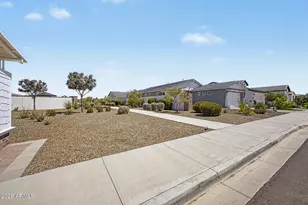 17440 W Auburn St, Surprise, AZ 85388 - Photo 4