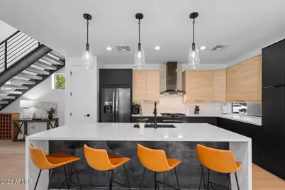 220 W Monterosa Street, Phoenix, AZ 85013 - Photo 2