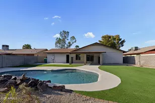 1727 E Diamond Ave, Mesa, AZ 85204 - Photo 1