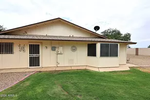 19046 N Lakeforest Dr, Sun City, AZ 85373 - Photo 28