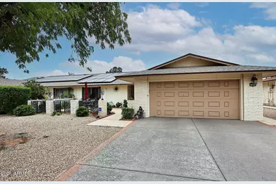 19046 N Lakeforest Drive, Sun City, AZ 85373 - Photo 1