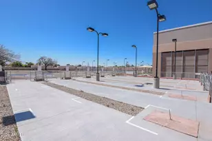 19046 N Lakeforest Dr, Sun City, AZ 85373 - Photo 42