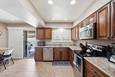 10110 W Pine Springs Drive, Sun City, AZ 85373 - Photo 6