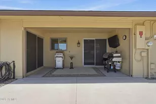10110 W Pine Springs Dr, Sun City, AZ 85373 - Photo 32