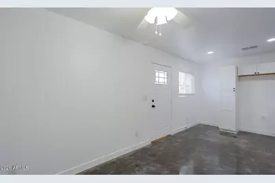 9439 N 11th Avenue #3, Phoenix, AZ 85021 - Photo 6