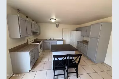 8901 N 86th Drive, Peoria, AZ 85345 - Photo 6