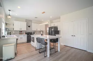 2347 W Tallgrass Trail, Phoenix, AZ 85085 - Photo 16