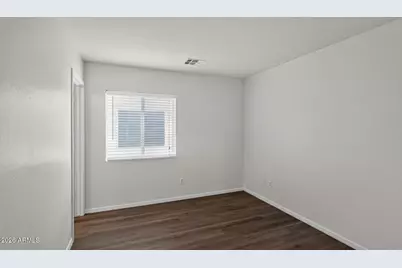 11635 W Retheford Road, Youngtown, AZ 85363 - Photo 10