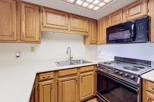 10330 W Thunderbird Blvd, Sun City, AZ 85351 - Photo 6