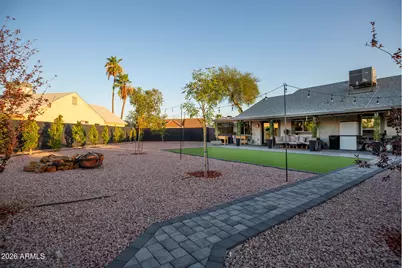 6426 W Aire Libre Avenue, Glendale, AZ 85306 - Photo 8