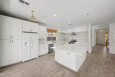 3119 W Pleasant Lane, Phoenix, AZ 85041 - Photo 16