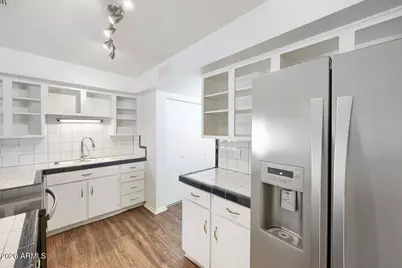 3514 W Caribbean Lane, Phoenix, AZ 85053 - Photo 8