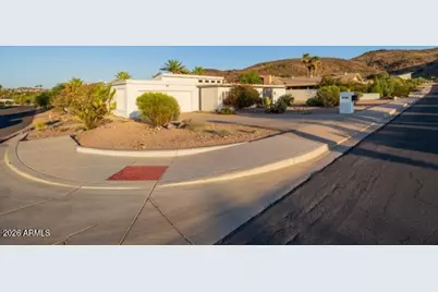 13045 N 8th Avenue, Phoenix, AZ 85029 - Photo 2