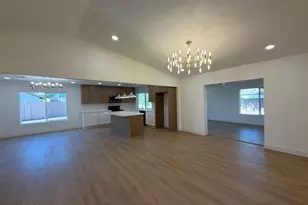 15015 N 23rd Ave, Phoenix, AZ 85023 - Photo 4