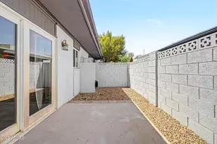 4200 N 38th St, Phoenix, AZ 85018 - Photo 32