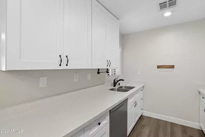 6480 N 82nd Street #2230, Scottsdale, AZ 85250 - Photo 4