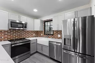 2118 E Center Ln, Tempe, AZ 85281 - Photo 10