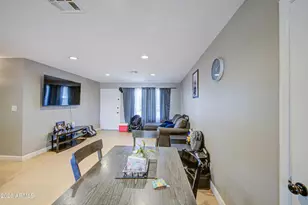 8939 W Sells Dr, Phoenix, AZ 85037 - Photo 24