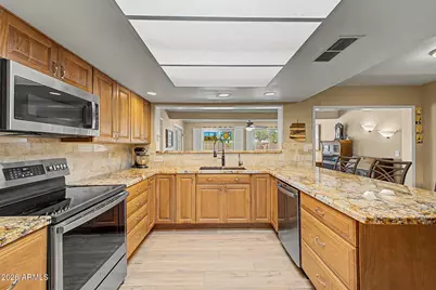 26017 S New Town Drive, Sun Lakes, AZ 85248 - Photo 12