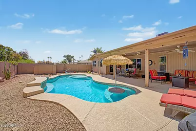 26017 S New Town Drive, Sun Lakes, AZ 85248 - Photo 2