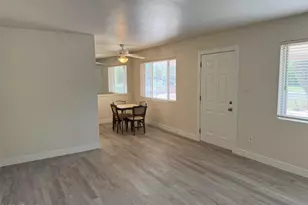 598 W Flint St, Chandler, AZ 85225 - Photo 10