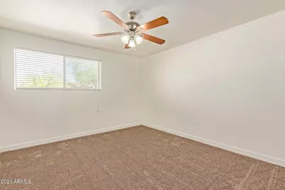 8731 E Minnezona Avenue, Scottsdale, AZ 85251 - Photo 18