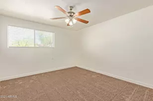 8731 E Minnezona Ave, Scottsdale, AZ 85251 - Photo 18