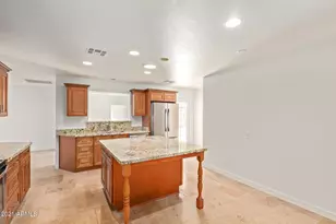 8731 E Minnezona Ave, Scottsdale, AZ 85251 - Photo 6