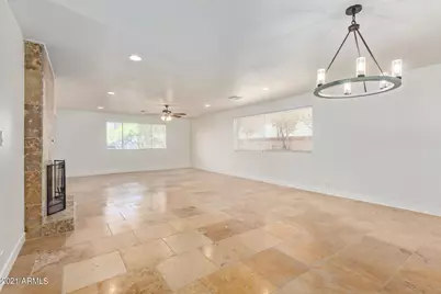 8731 E Minnezona Avenue, Scottsdale, AZ 85251 - Photo 12