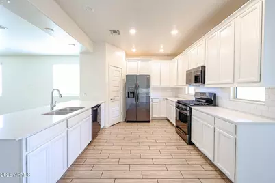 16739 W Sand Hills Road, Surprise, AZ 85387 - Photo 16