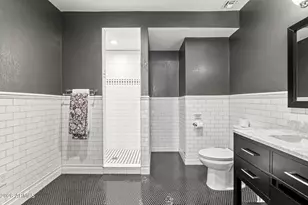 5710 E Camelback Rd, Phoenix, AZ 85018 - Photo 40