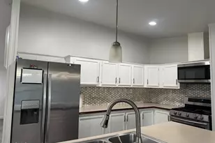 117 E Villa Theresa Dr, Phoenix, AZ 85022 - Photo 4